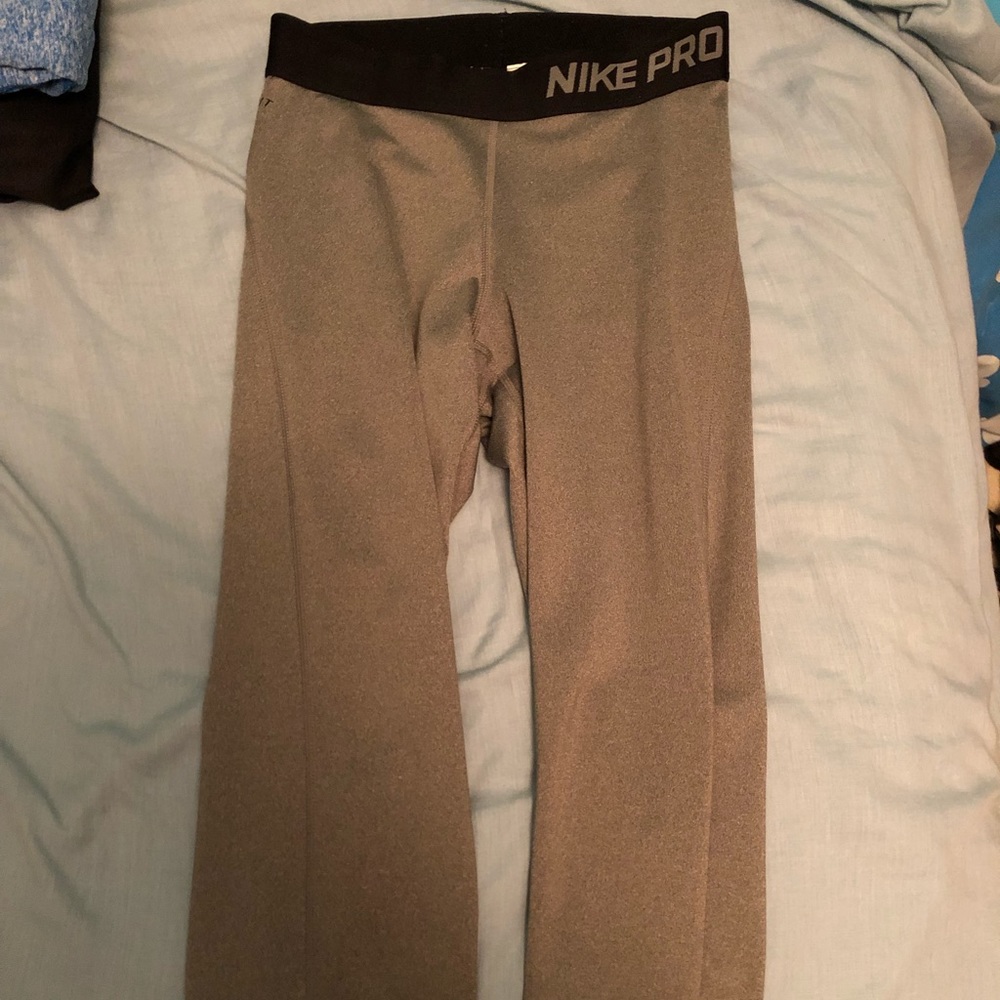 Nike pro Capri never worn